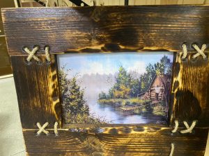 Картина "Баня у реки" в рамке